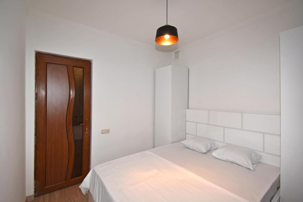 19Tumanyan Excellent Apartment In The Centre Of Capital Γιερεβάν Εξωτερικό φωτογραφία