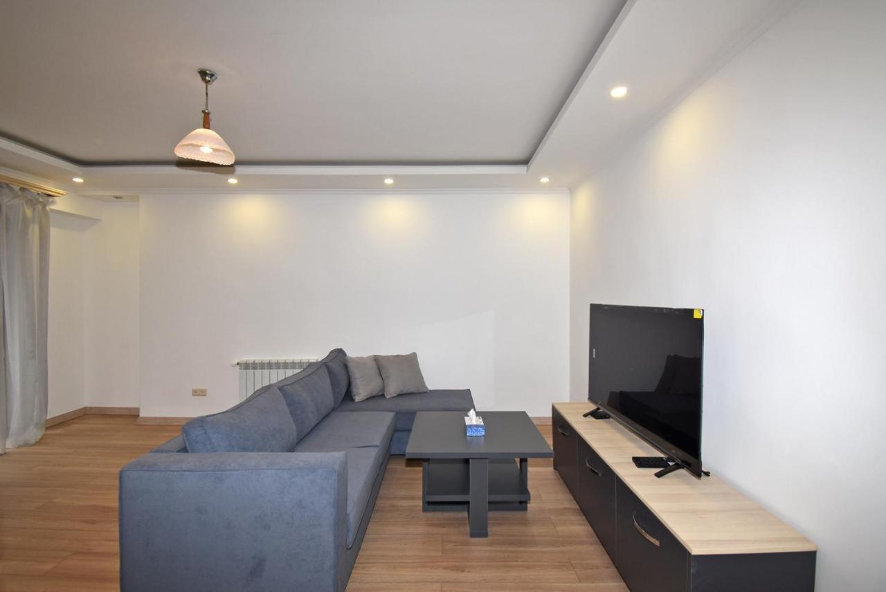 19Tumanyan Excellent Apartment In The Centre Of Capital Γιερεβάν Εξωτερικό φωτογραφία