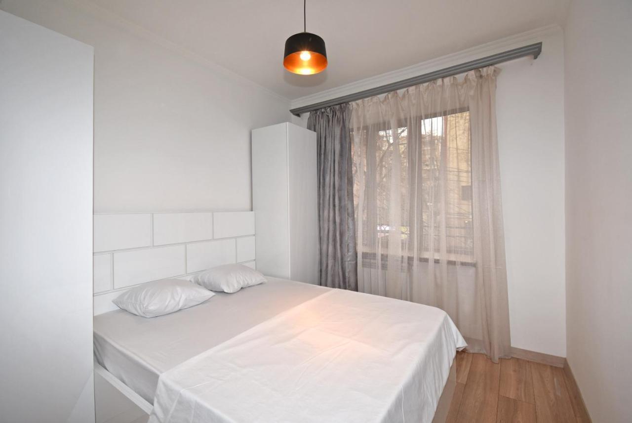 19Tumanyan Excellent Apartment In The Centre Of Capital Γιερεβάν Εξωτερικό φωτογραφία