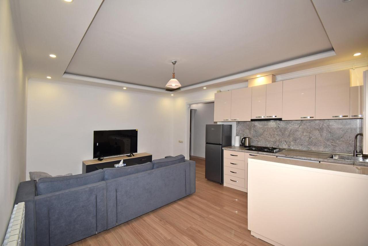 19Tumanyan Excellent Apartment In The Centre Of Capital Γιερεβάν Εξωτερικό φωτογραφία
